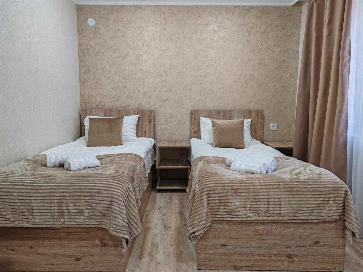 Hotel Sun House à Yeghegnadzor Extérieur photo