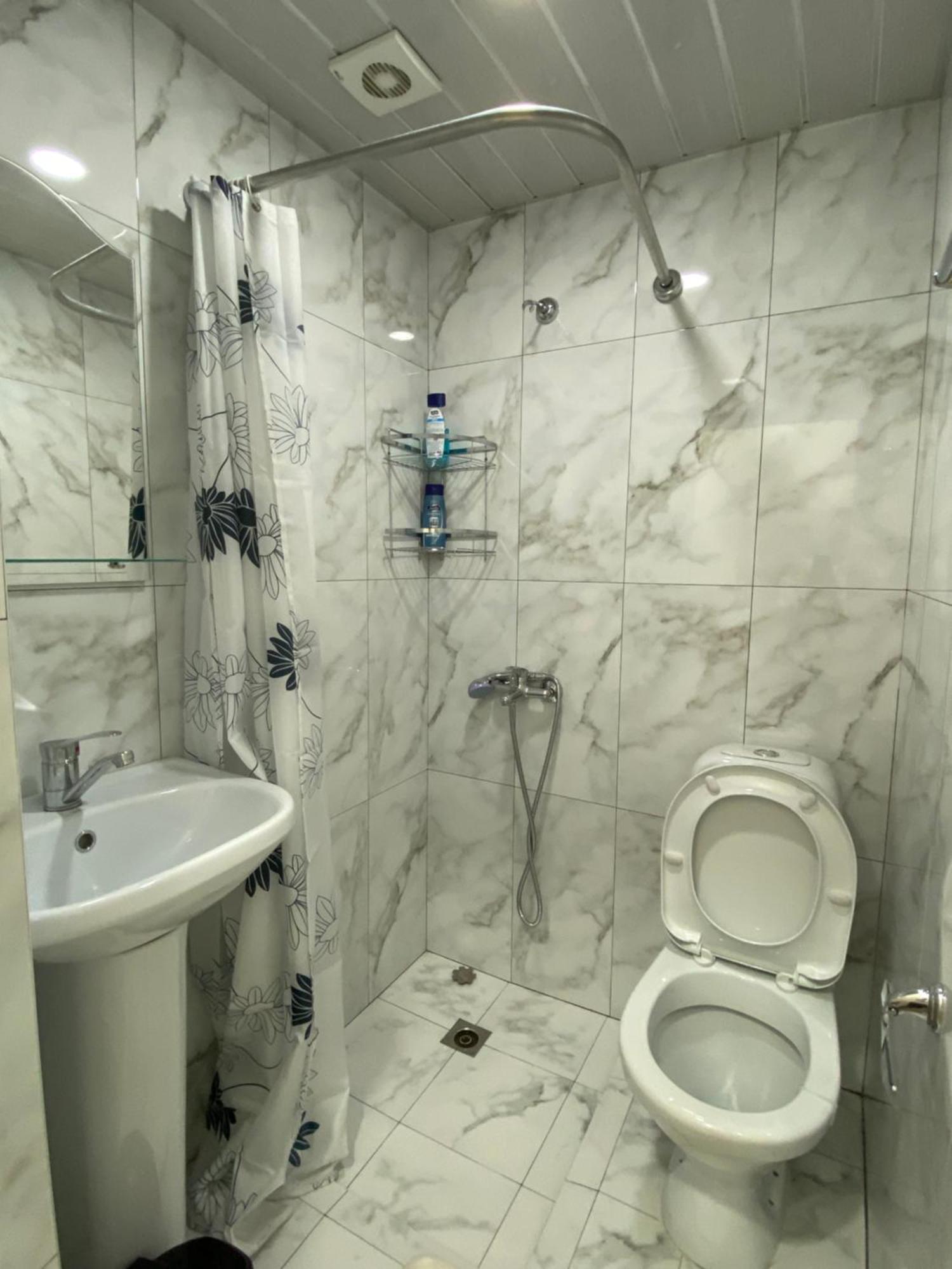 Hotel Sun House à Yeghegnadzor Extérieur photo